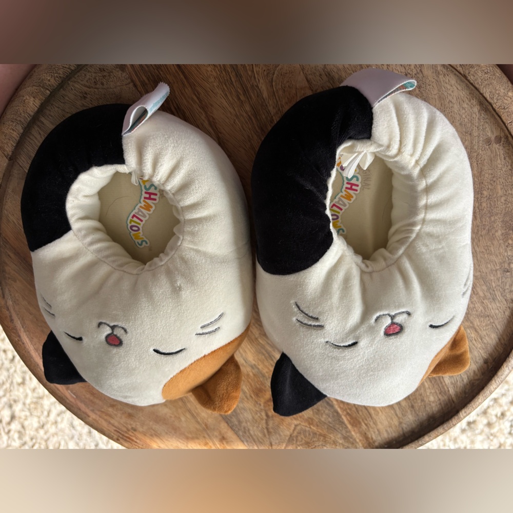 Squishmallow Cat Slippers Size 13 1 Slippers Black Cream - Picture 2 of 9